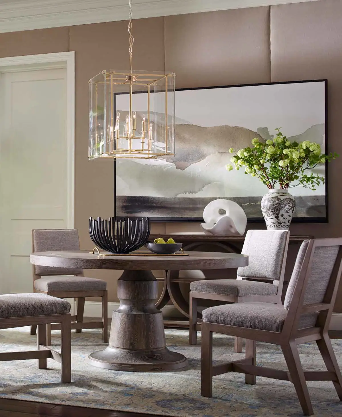 Dining room schene